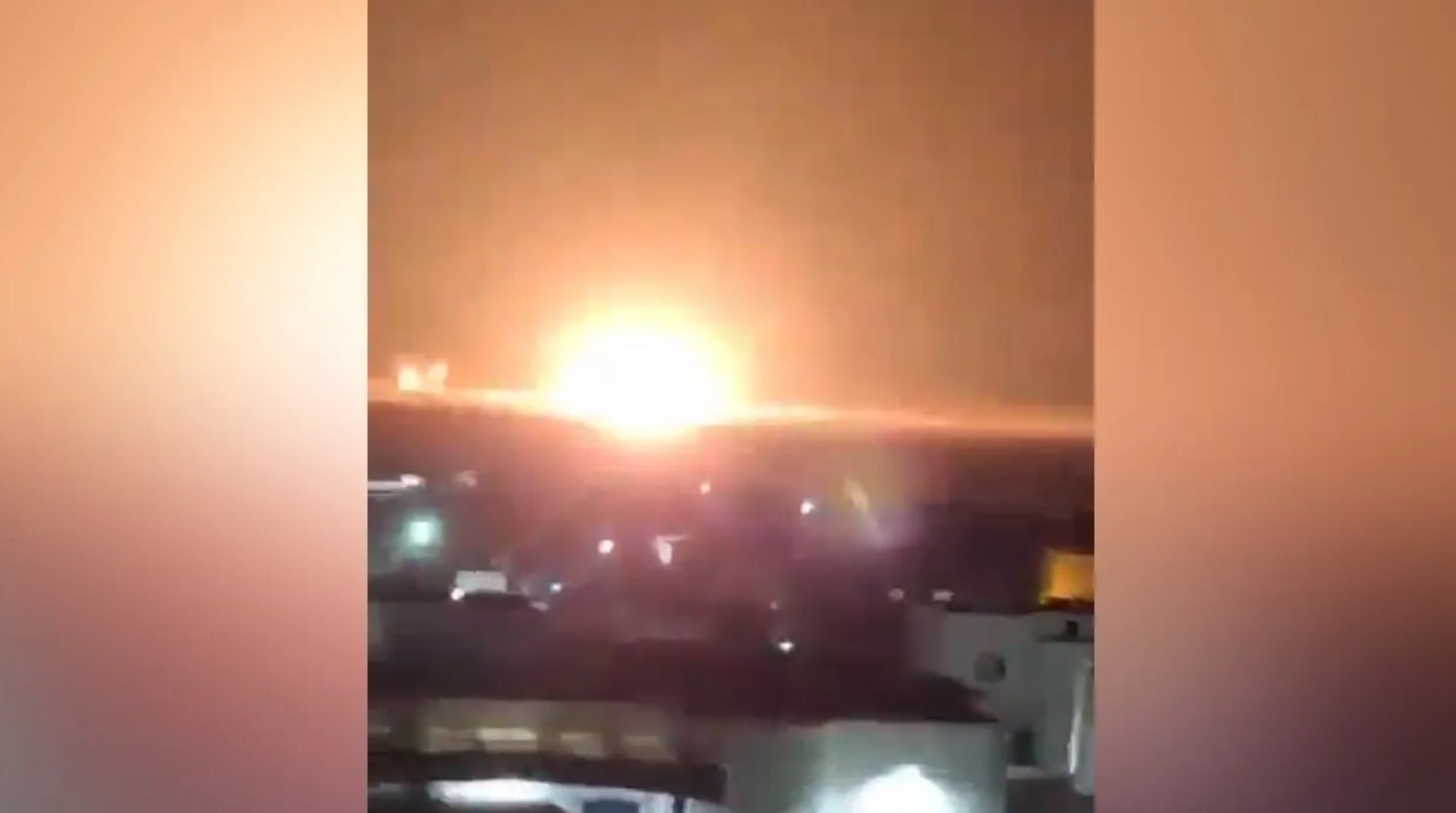 Videó: Irán ballisztikus rakétákkal támadja Izraelt